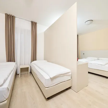 Отель Astoria - 3stelle S 3*