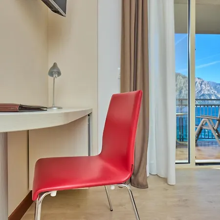 Отель Astoria - 3stelle S Мальчезине