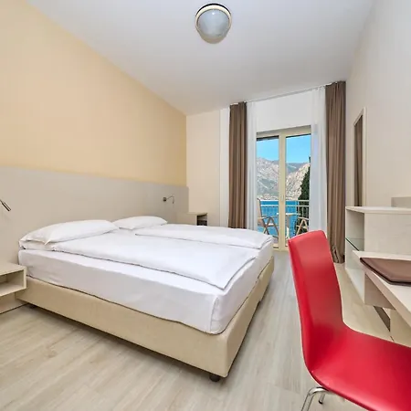 Astoria - 3stelle S Мальчезине