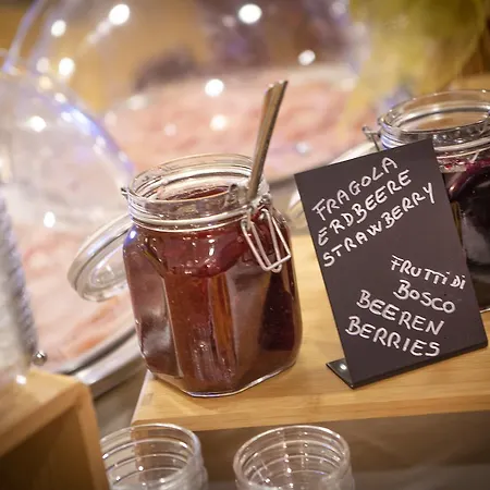 Astoria - 3stelle S Мальчезине