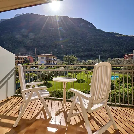 מלון Astoria - 3stelle S מאלצ'סינה