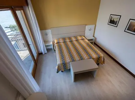 Astoria - 3stelle S 3* マルチェージネ